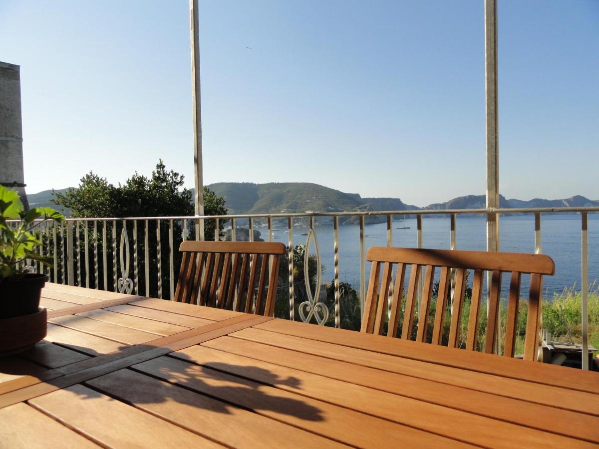 Casa Santella Lägenhet Ponza Exteriör bild